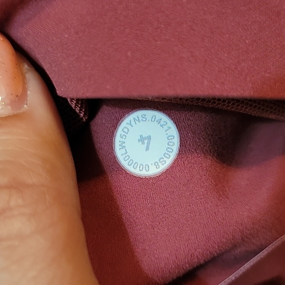 Lululemon Base Pace HR Tight color is mulled Wine - Picture 8 of 8